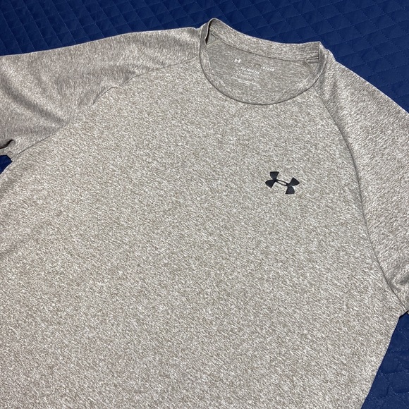 Under Armour The Tech Tee. Heather Taupe Gray. Large. Like New - Picture 5 of 7